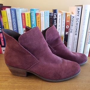 Me Too Purple Suede Booties Size 10